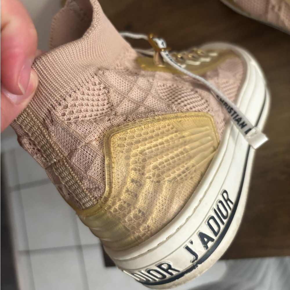 Dior Pink Knit High-Top Sneakers with Logo Ribbon Laces - Picture 5 of 9